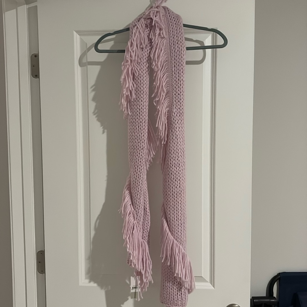 Brand New Lilac Knit Scarf
